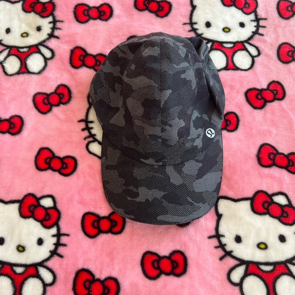 Lululemon Black Camo Cap